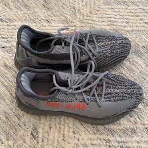 Yeezy 350 boost v2